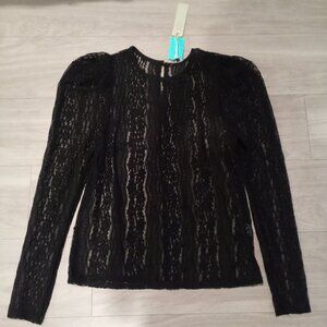 Rhapsodielle Black lace top with puffy sleeve